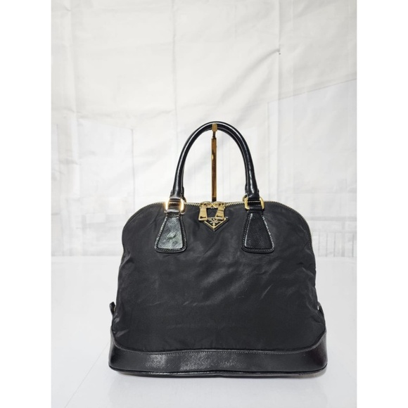 Authentic Prada Nylon and Saffiano Patent Leather Promenade Bag Black - Picture 1 of 13